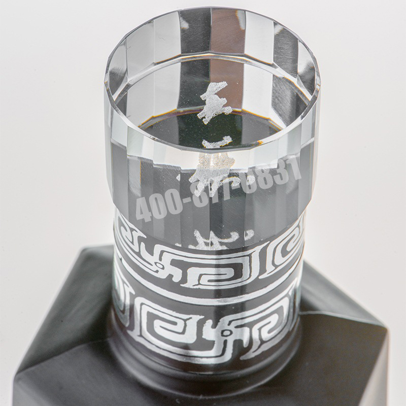 2016年老酒五粮液明古窖池52度500ml.jpg