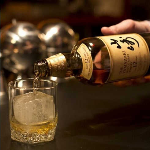 三得利 山崎（Yamazaki）进口洋酒12年单一麦芽威士忌700ml(带盒)png