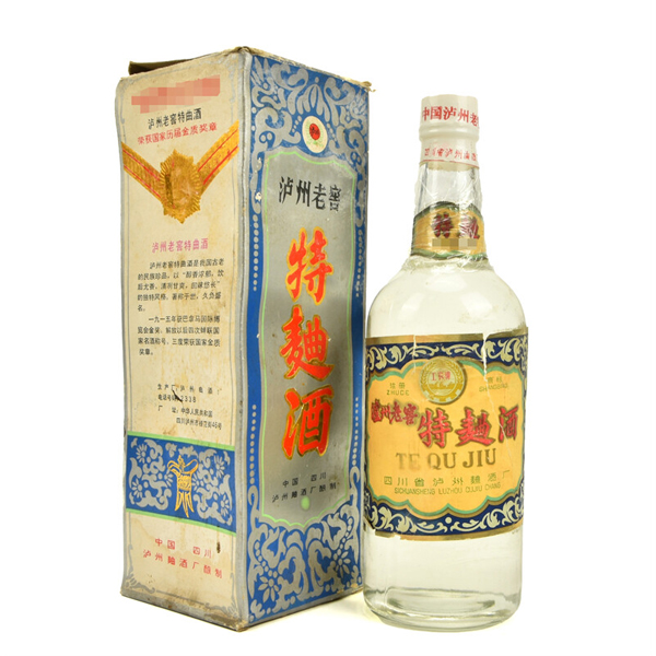 60年代工农牌泸州老窖特曲500ml.jpg