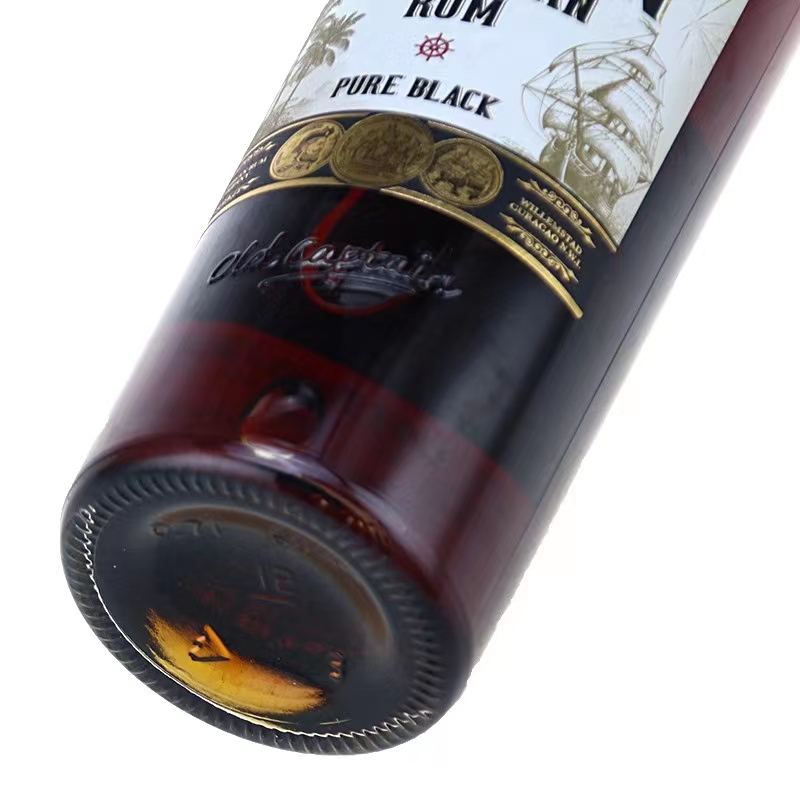 加勒海俱乐部黑朗姆40度700ml.jpg