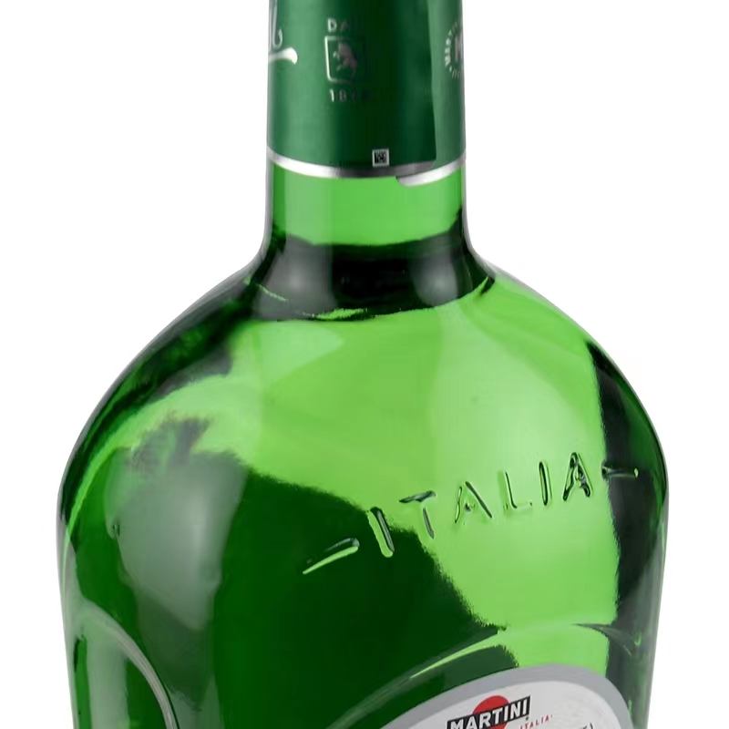 马天尼干威末酒/味美思18度700ml(新老包装交替).jpg