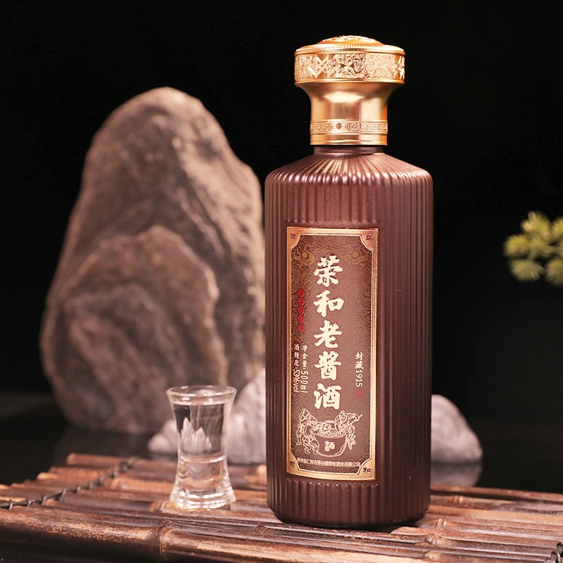 荣和老酱酒封藏1915 酱香型白酒53° 纯粮酿造 荣和酱酒 荣和酒 荣和烧坊500ml.jpg