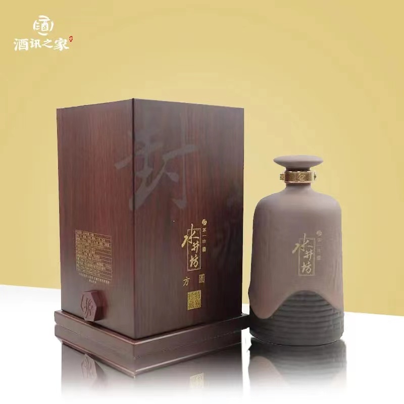 水井坊井台封藏大师浓香型高度白酒61度1500ml大瓶陶坛刻字版摆柜.jpg