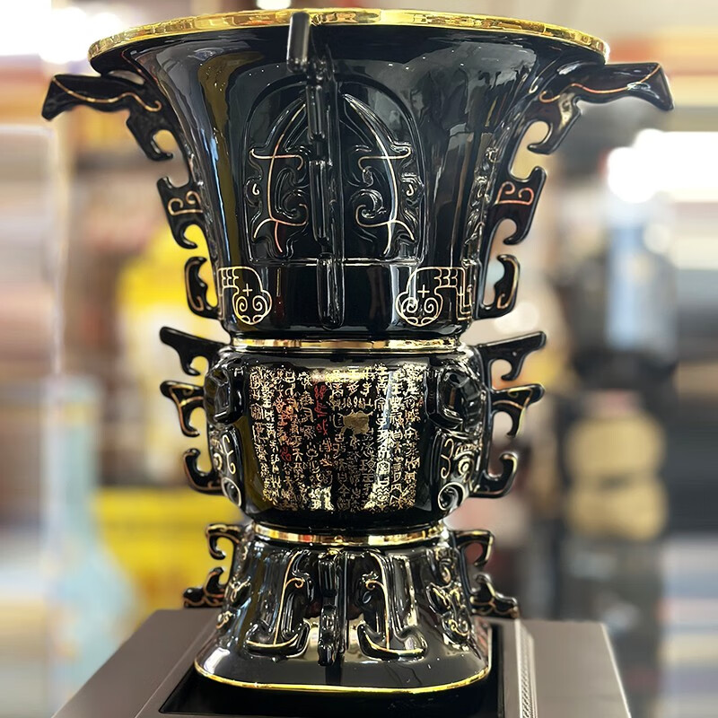 习酒虎诏太平酱香型白酒53度习酒铃印-何尊 4L*一坛 不带展架.jpg